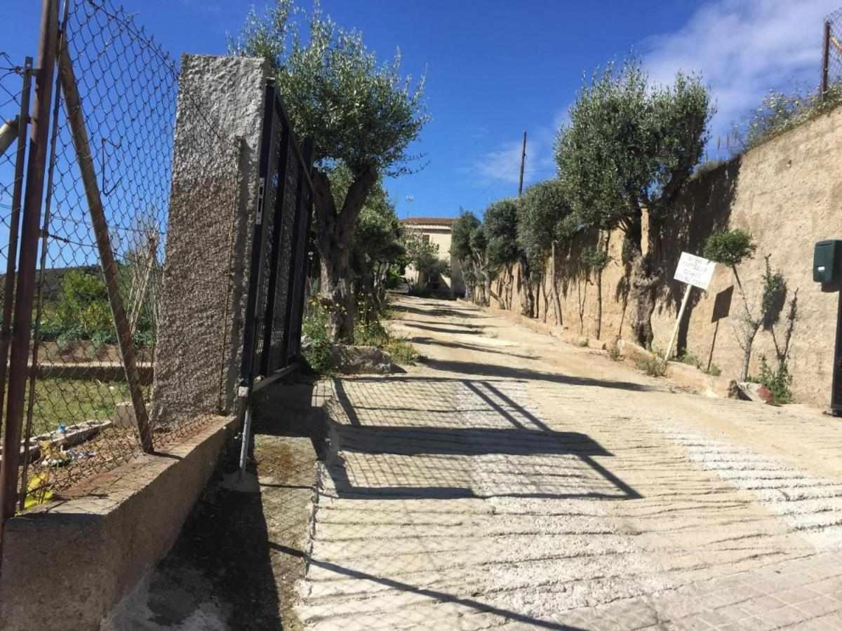בית הארחה Tiana 	Masia Can Tramontana מראה חיצוני תמונה